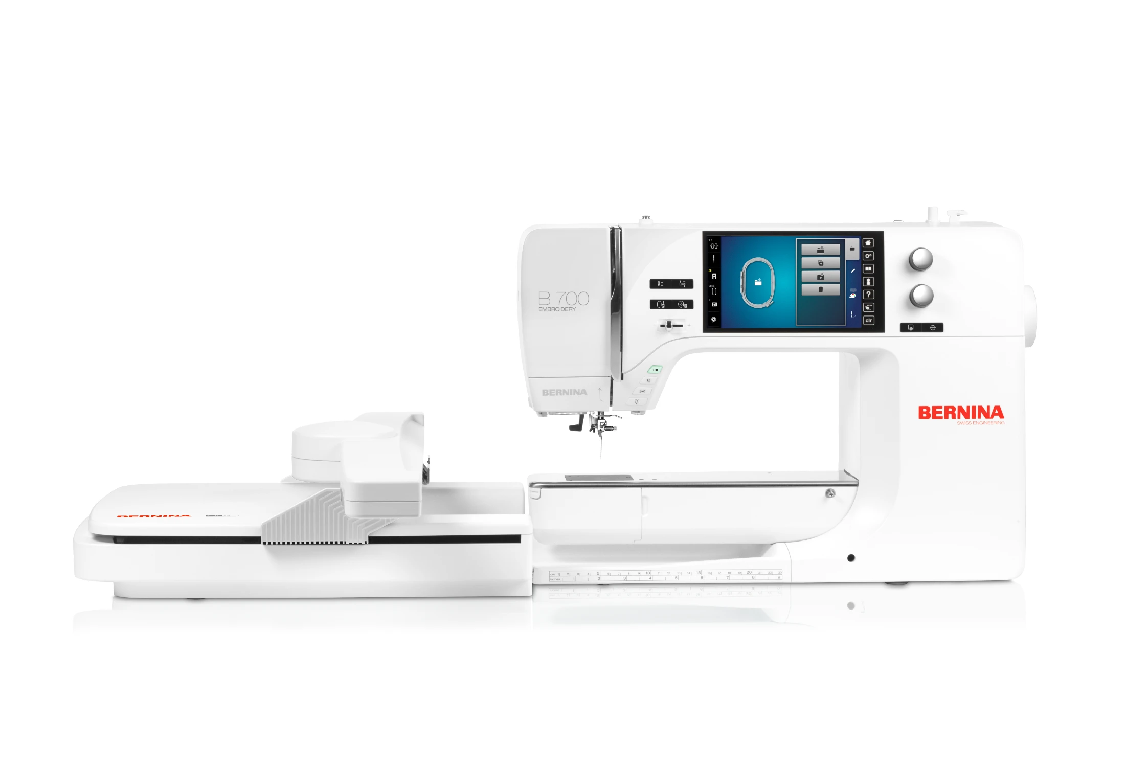 BERNINA B 700 с вышивальным модулем