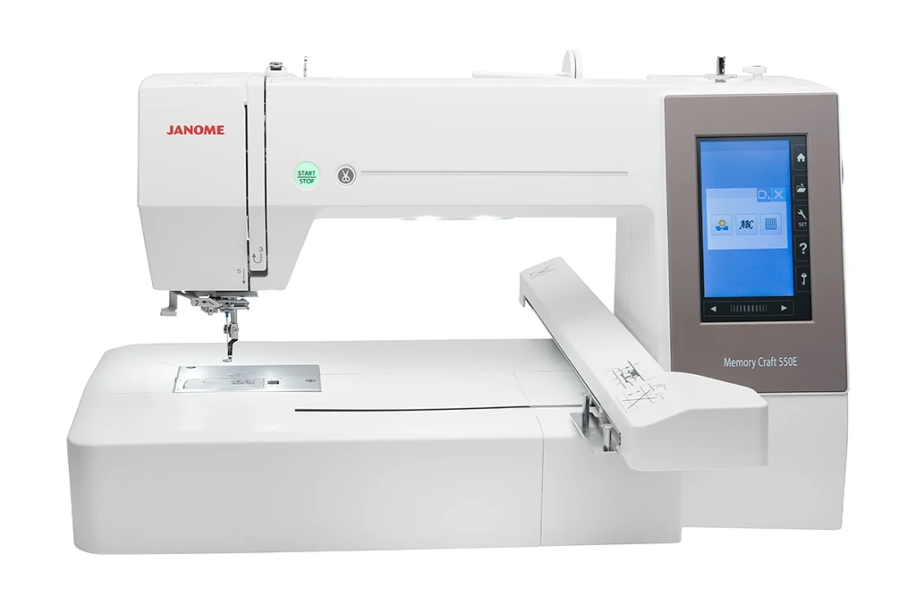 Janome Memory Craft 550E — вид спереди
